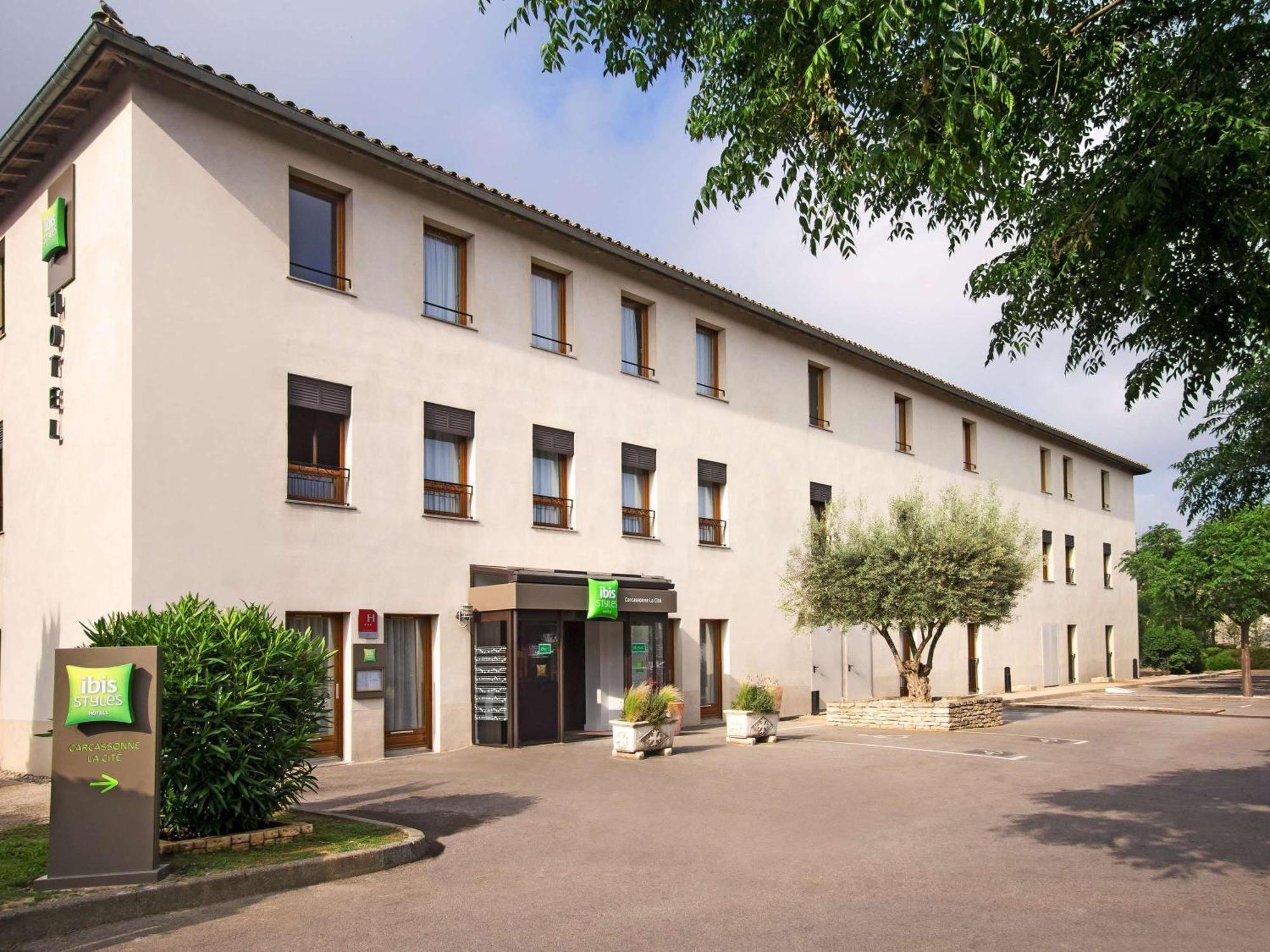 Ibis Styles Carcassonne La Cite Hotel Exterior foto